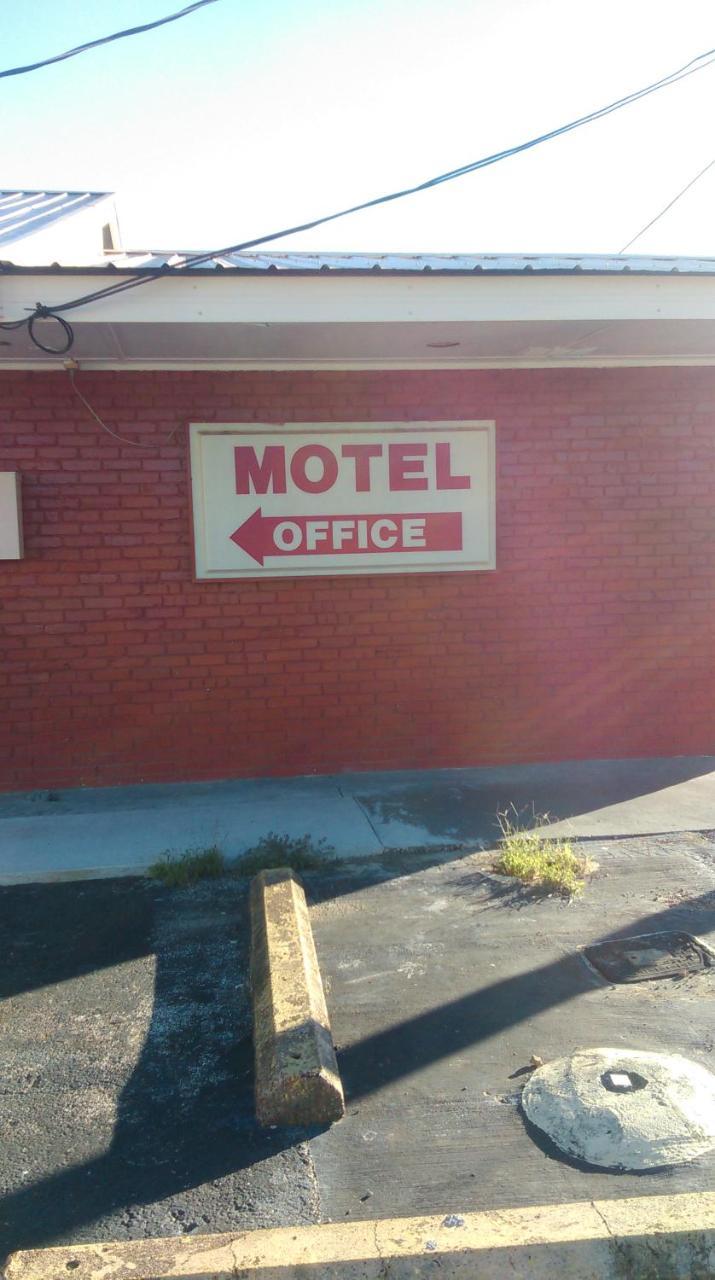 Aristocrat Motor Inn Bolivar Dış mekan fotoğraf